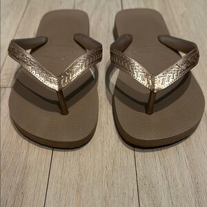 Havaianas Rose Gold Sandals
